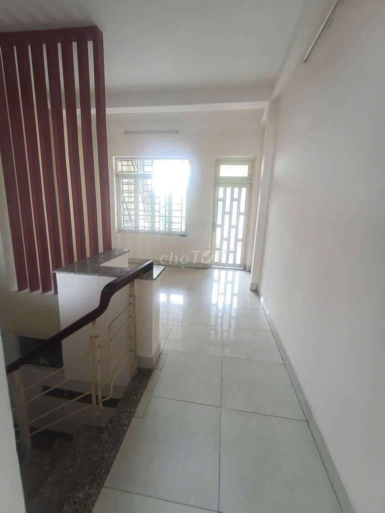 Trường Thọ Union, 3rd floor four bedrooms in front of the house. WRITER IN+vp