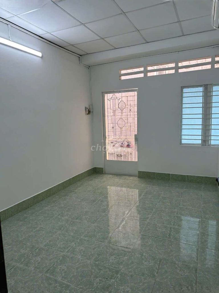 Rent two bedrooms, two toilets, 343 Phan Xích Long, Phú Nhuận