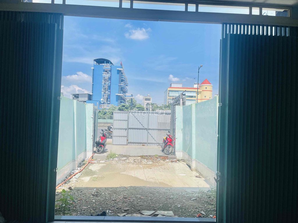 Two-story business Phạm Văn Đồng - 5 x 12 only 15 million a month