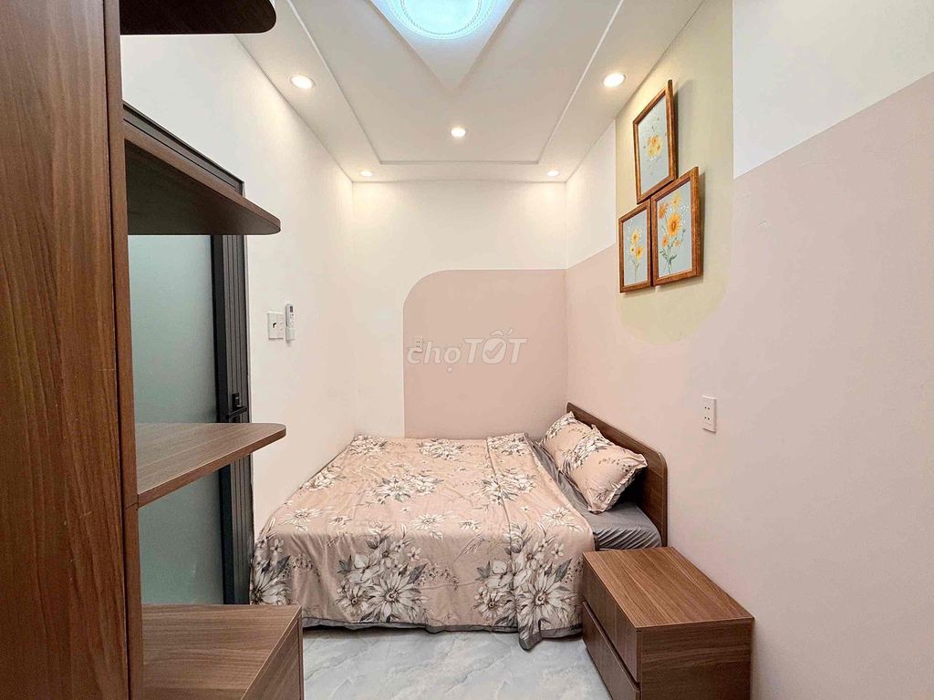 It's the owner who rented the alleyhouse 311 Nơ Trang Long Bình Thạnh for 19.5 million bedrooms.