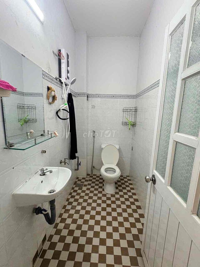 Rent an alley house 618 Gò Vấp.