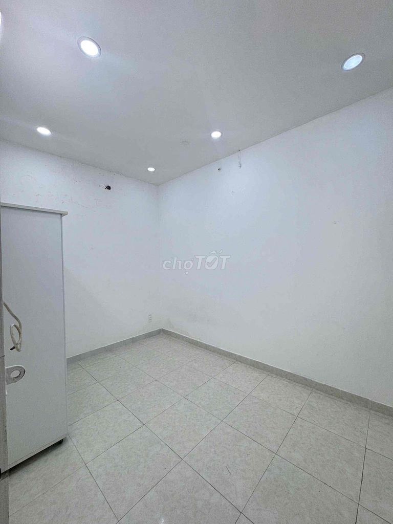 Rent the original house - the number line near the new dragon-gay market