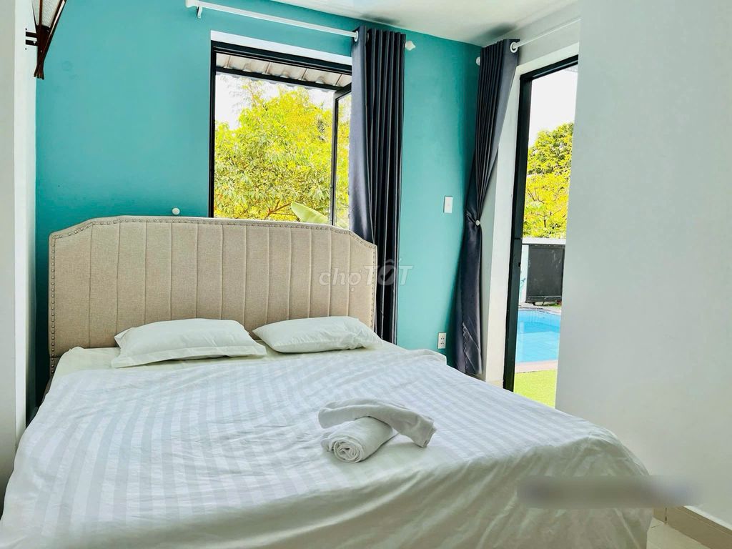 We'll rent the 5th floor. 250 feet. 2 Lê Thị Kỉnh Phước Kiển-40 million.