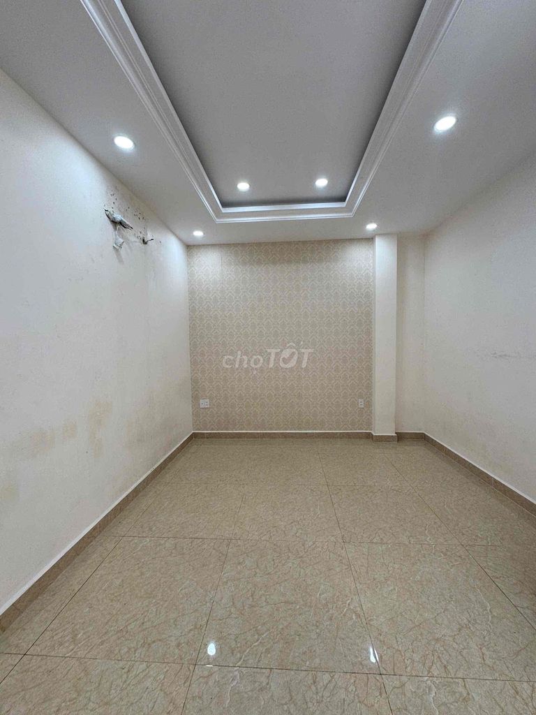 The four-story base is the open market of Zhao-rim, representing the Law - 4 bedroom - 4 toilets