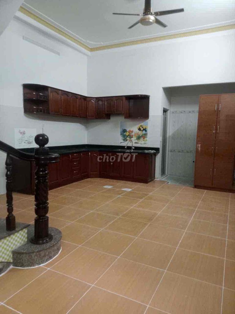 Rent the corner building. Two blocks. Tây Thạnh.