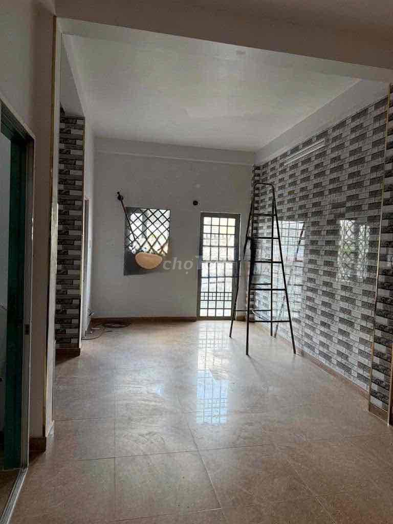 Rent a Âu Cơ, Tân Bình. (4 bedrooms, 3 toilets)