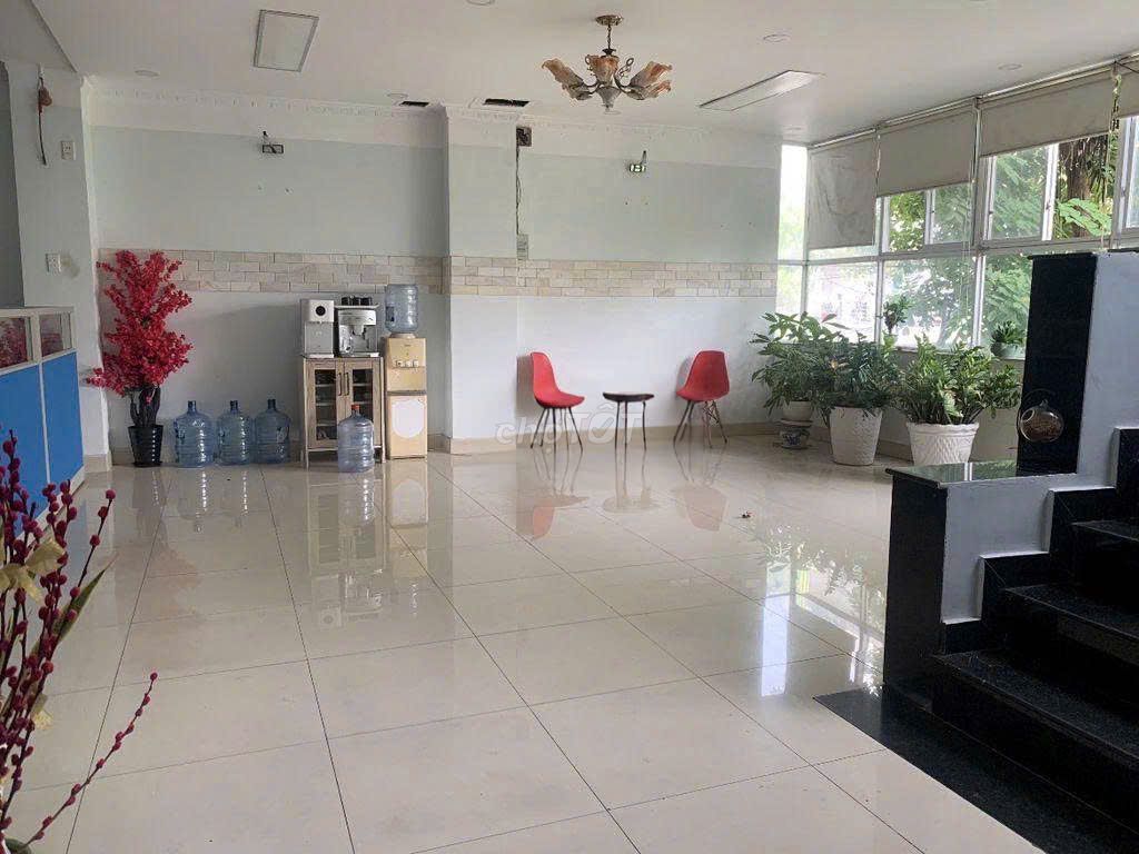 Renting an 8M house in front of the Tây Thạnh internal front.