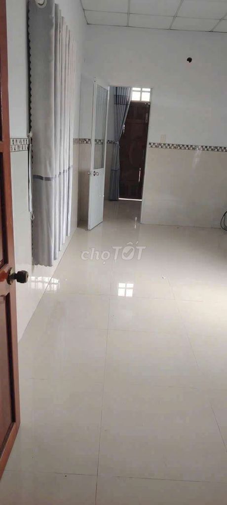 A two-room front house, Tân Xuân, near the Twins.