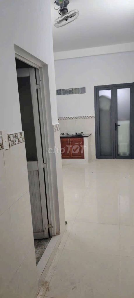 A two-room front house, Tân Xuân, near the Twins.
