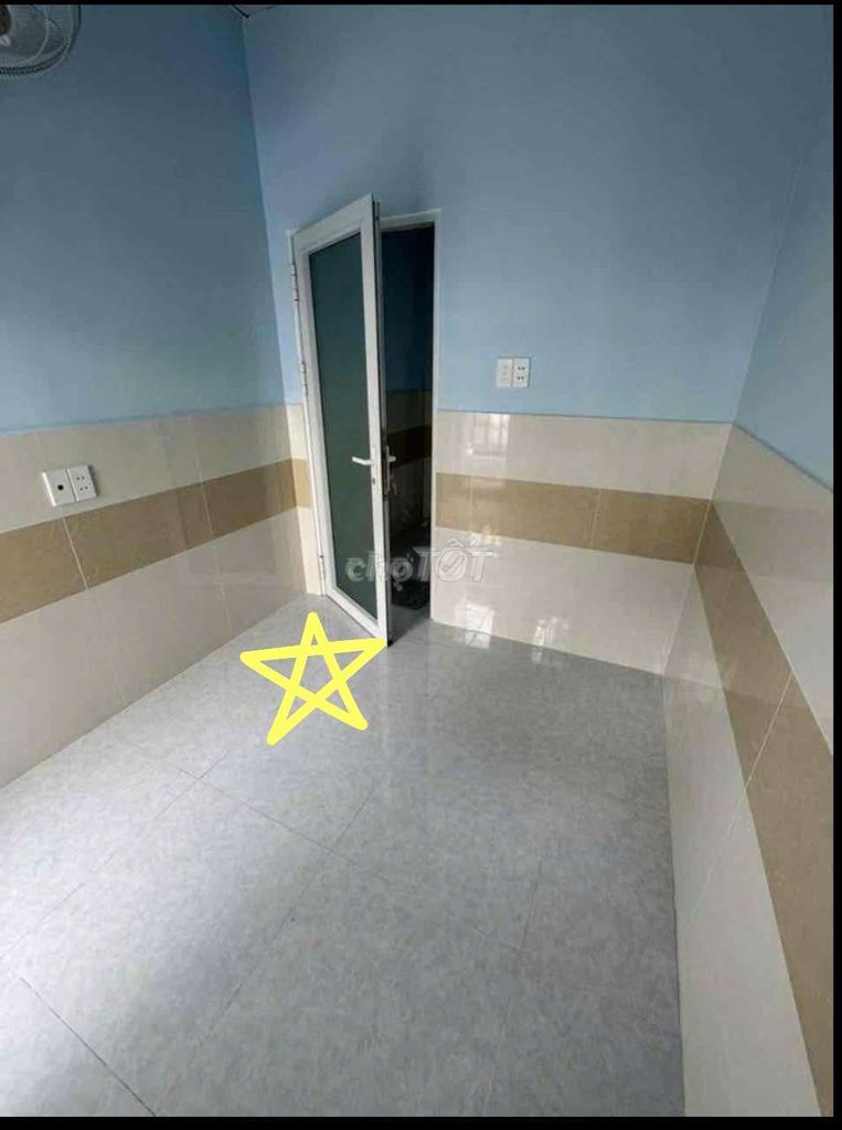 Rent a new original house - two front and back floors
