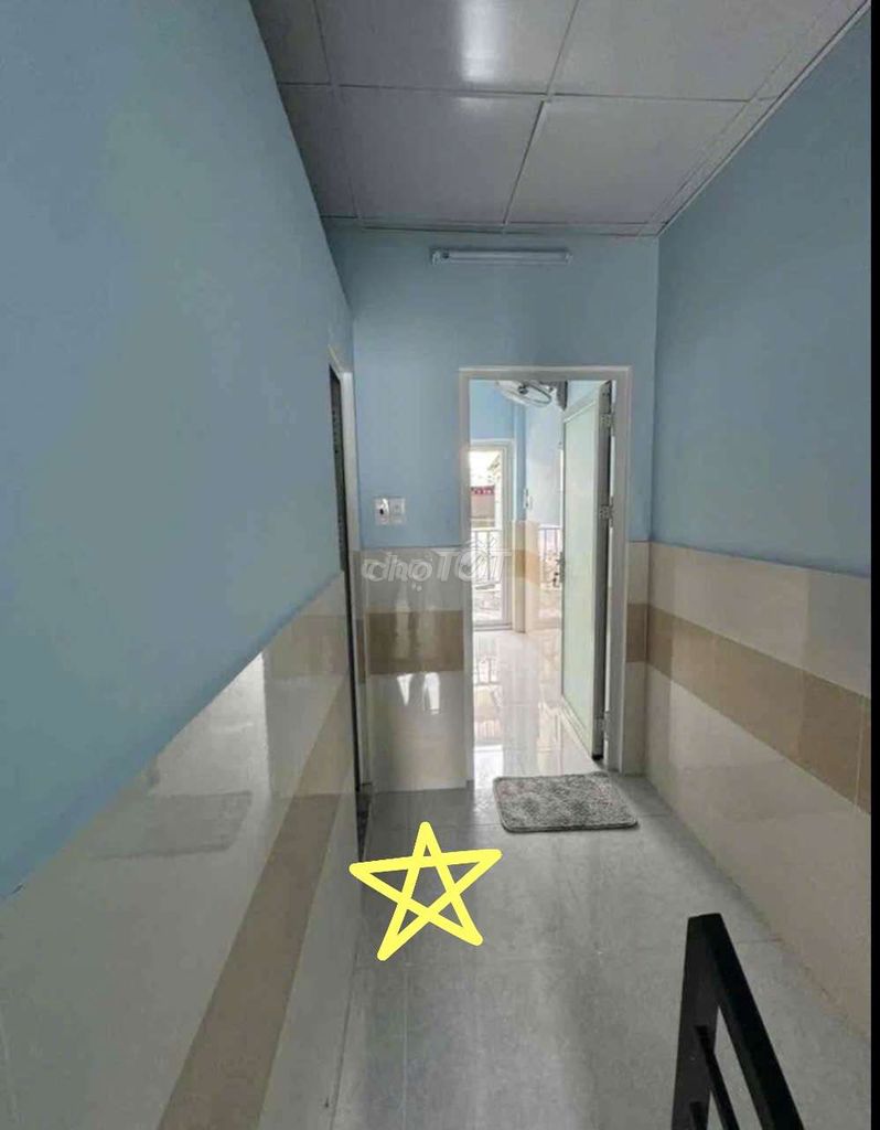Rent a new original house - two front and back floors
