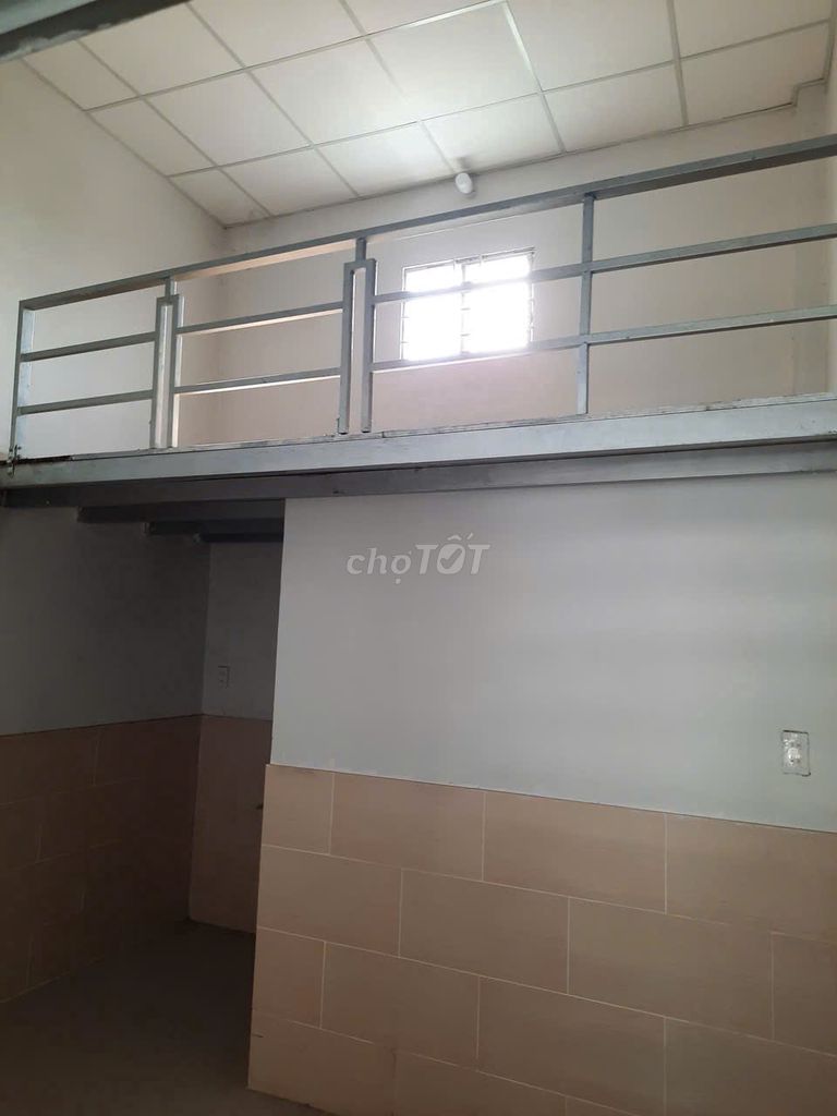 Rent a 1 st floor 1 st floor 7 bedroom as a service apartment, Võ Văn Hát, Long Trường 12.