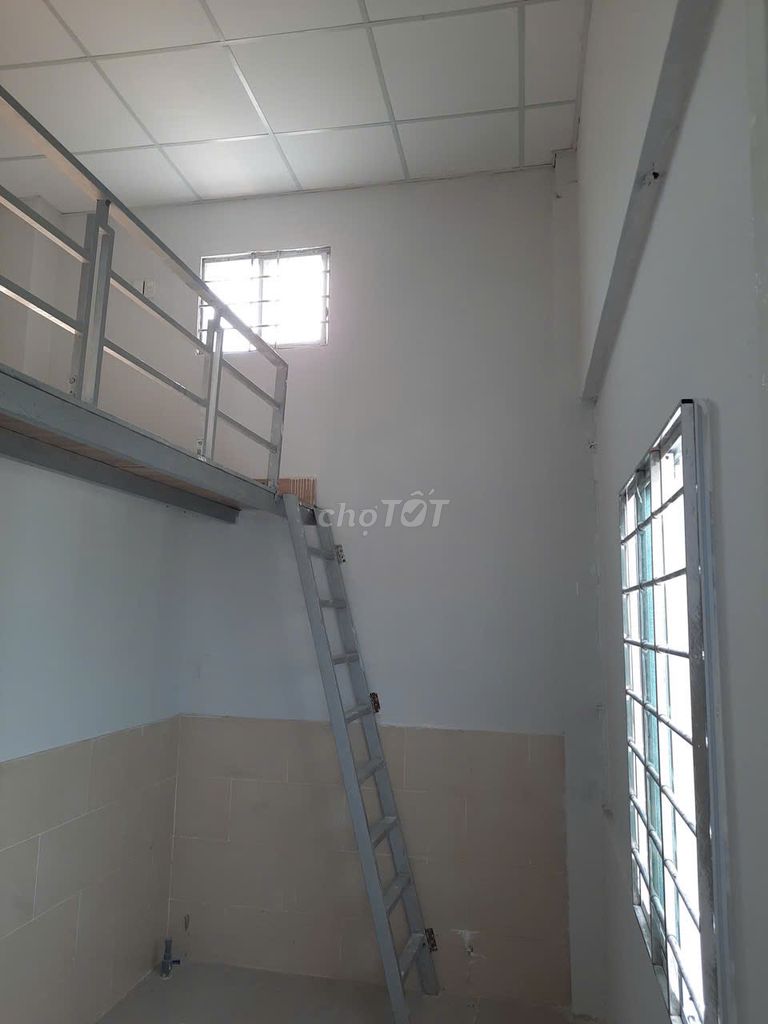 Rent a 1 st floor 1 st floor 7 bedroom as a service apartment, Võ Văn Hát, Long Trường 12.