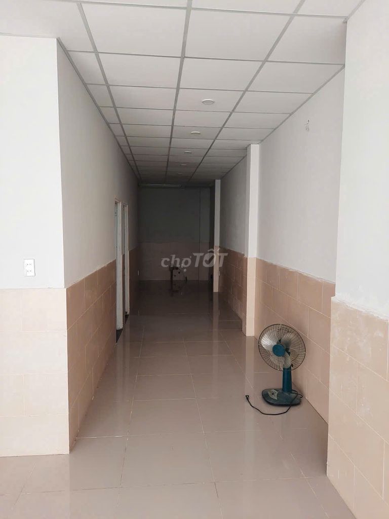Rent a 1 st floor 1 st floor 7 bedroom as a service apartment, Võ Văn Hát, Long Trường 12.