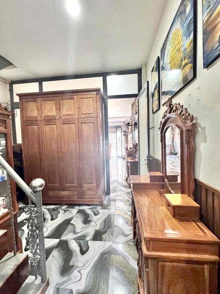 4 x16 1 .2 bedroom/2 Full House bathroom, Số 8 Lilong Road