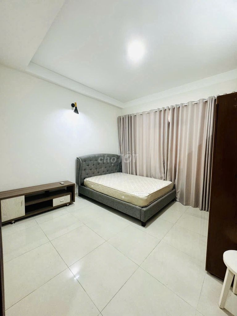 Rent a nice house. A Tân Quy street. It's only 26 million ath.