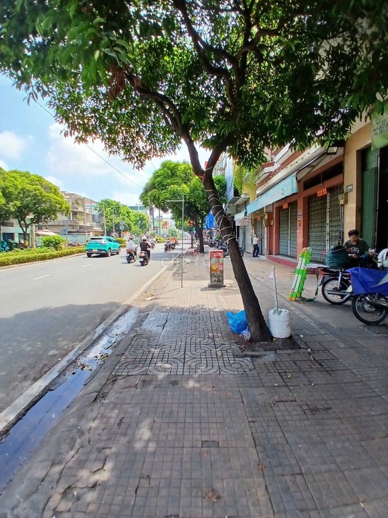 Rent (mt) Lạc Long Quân, 1894 5, District 11, 22 million
