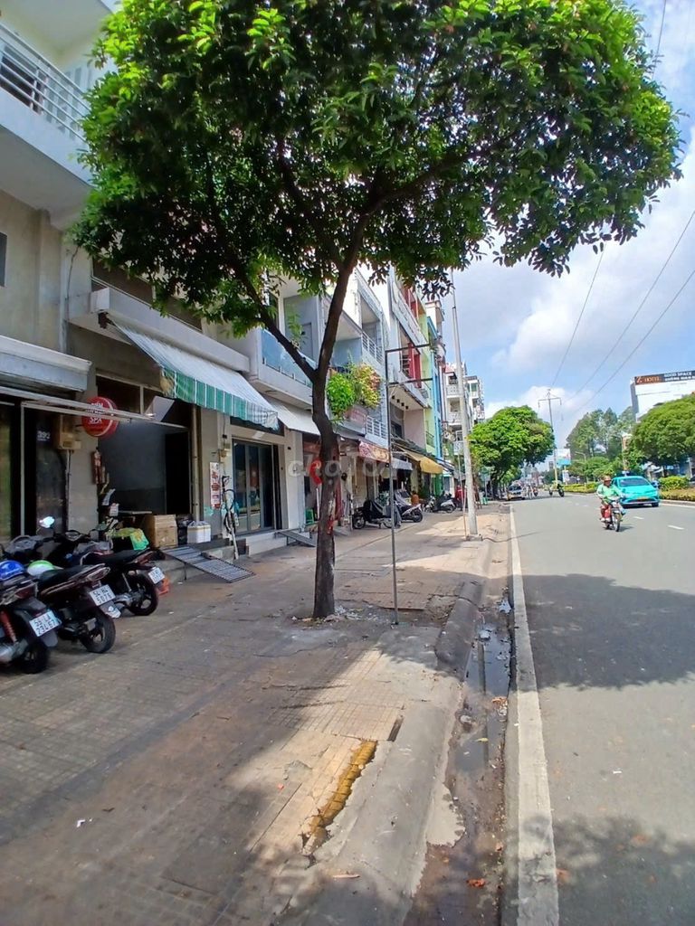 Rent (mt) Lạc Long Quân, 1894 5, District 11, 22 million