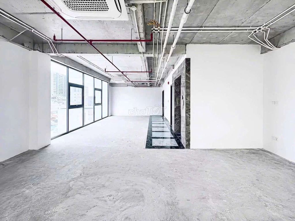 Rent the building right at the airport - Hoàng Việt, Tân Bình