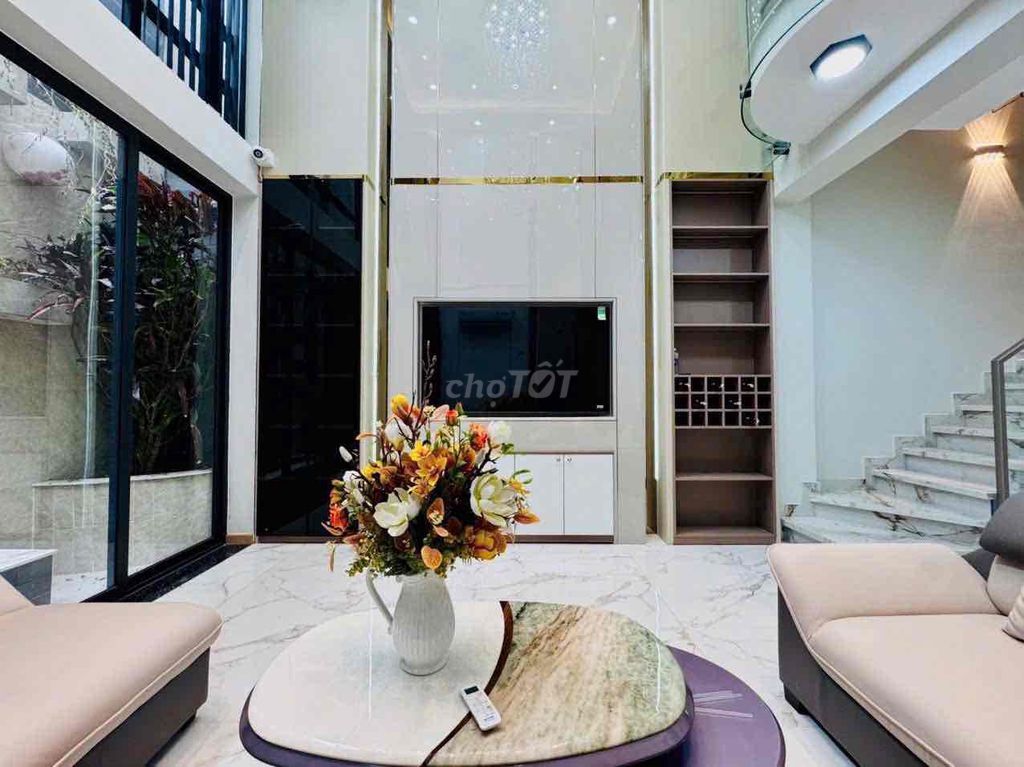 Rent the original house for the 14th Gò Vấp benefit.