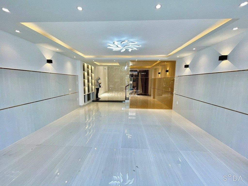 Rents hxt 24/3 B Lam Sơn, 1802 2, Q. Tân Bình