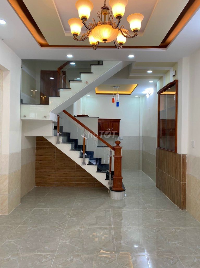 Need to rent a house 150/2 A Phạm Văn Bạch-7* 15 Q.Tân Bình.