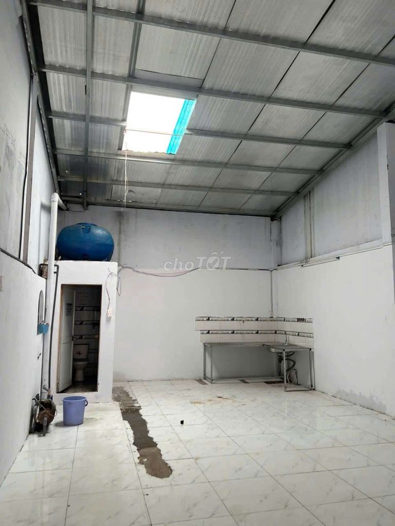 leased to stock/scan alley 7 M Khuông Việt