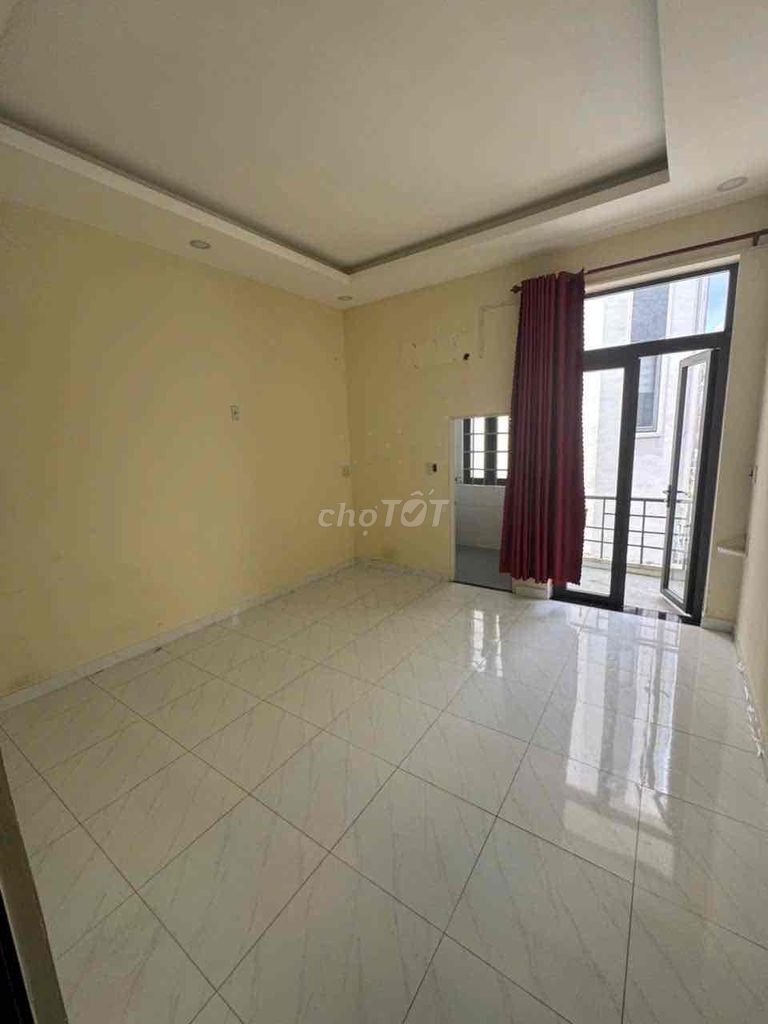 New house 4*12 meters a floor 2 bedroom 2 bathroom 1 .long xi xi/ xi