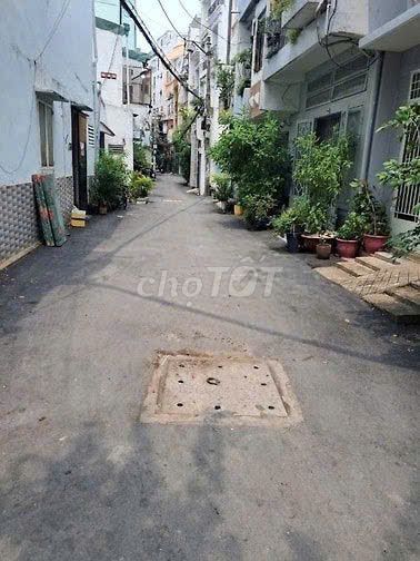Phan Chu Trinh 3 bedroom alley.