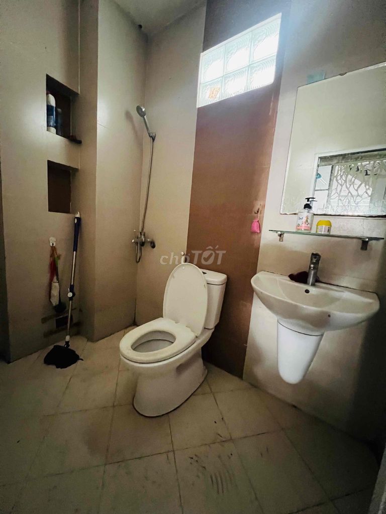 Rent one Lê Văn Lương.4 mx28 mm 4 bedroom 5 high school toilets