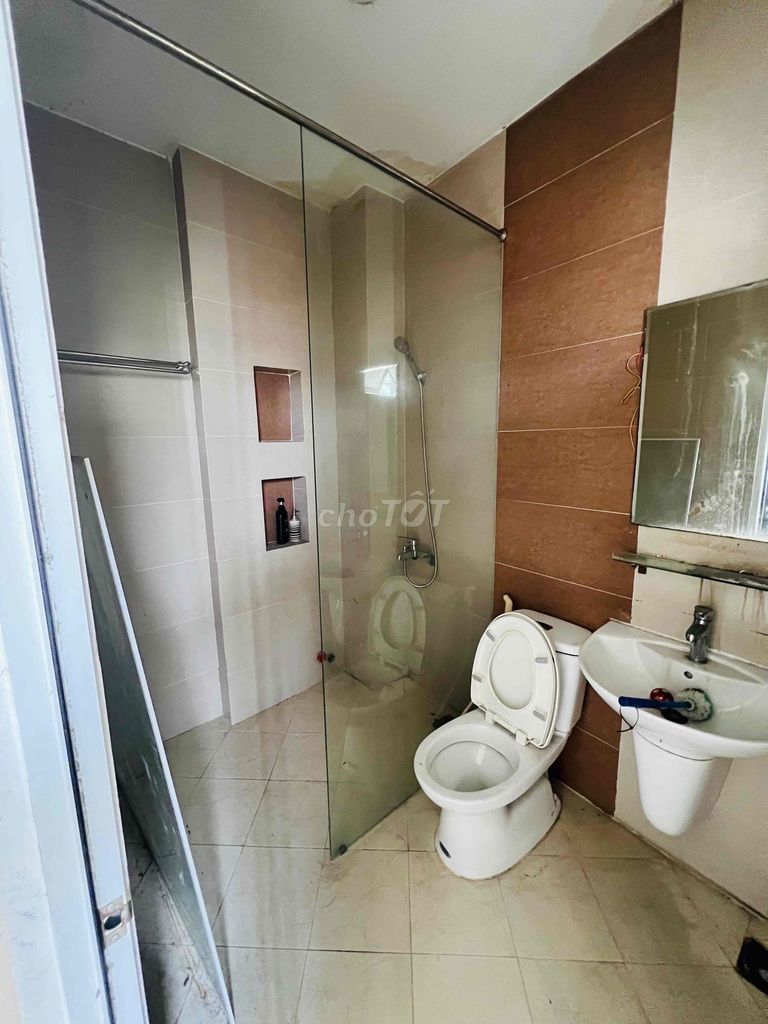 Rent one Lê Văn Lương.4 mx28 mm 4 bedroom 5 high school toilets
