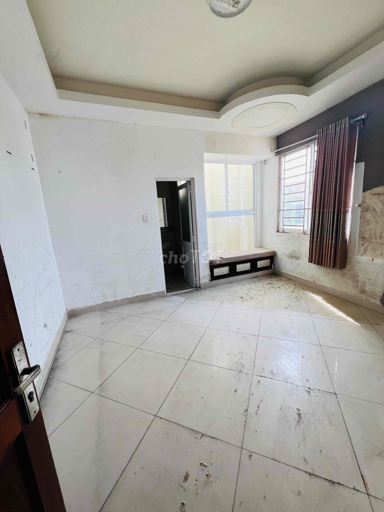 Rent one Lê Văn Lương.4 mx28 mm 4 bedroom 5 high school toilets