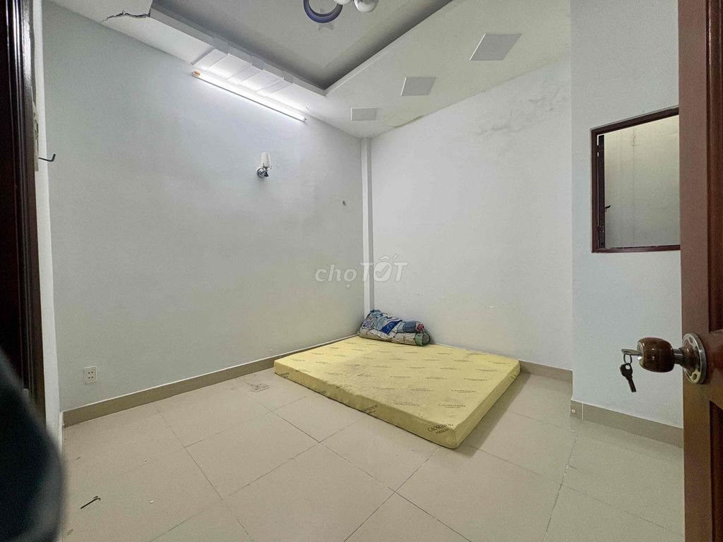 Rent the entire số 4 street, Gò Vấp-- 2 bedrooms.
