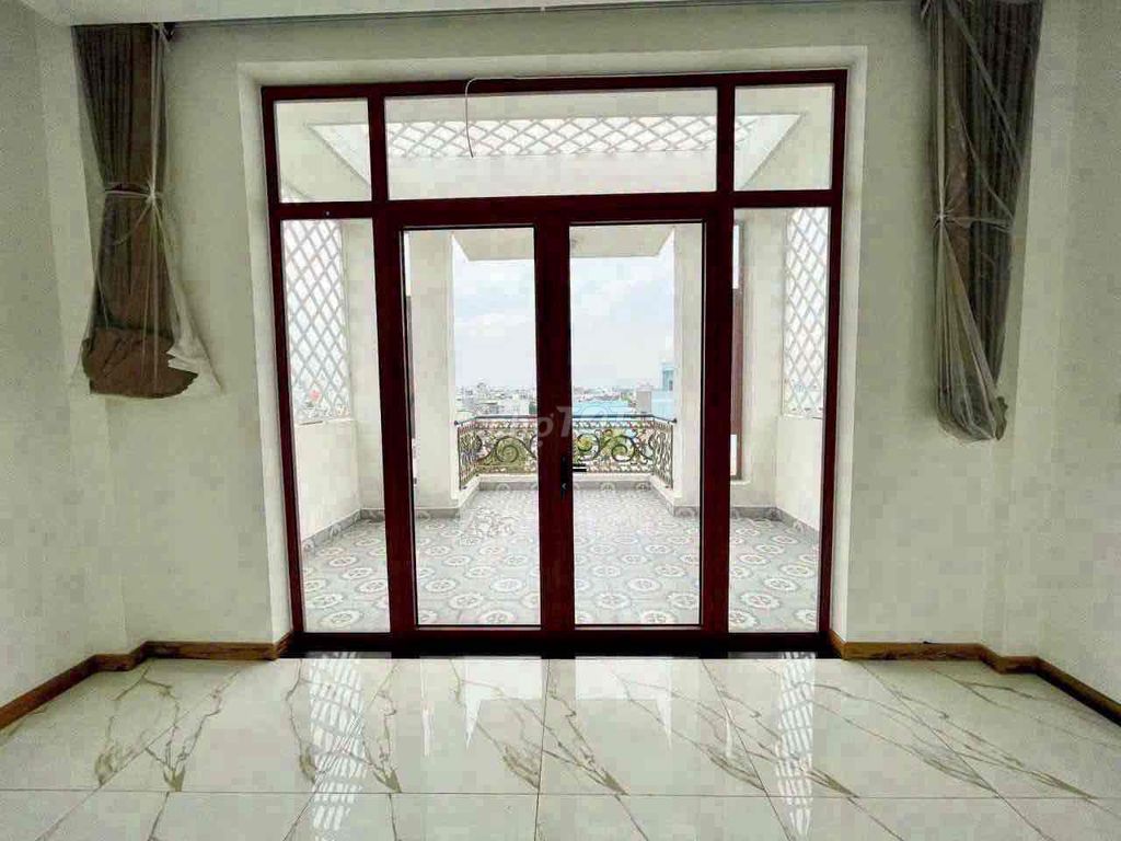 Hire Xuân Thới Thượng Hóc Môn