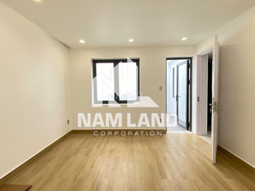 Rent the Grand Cold Street Machine Three Houses. 45 million.