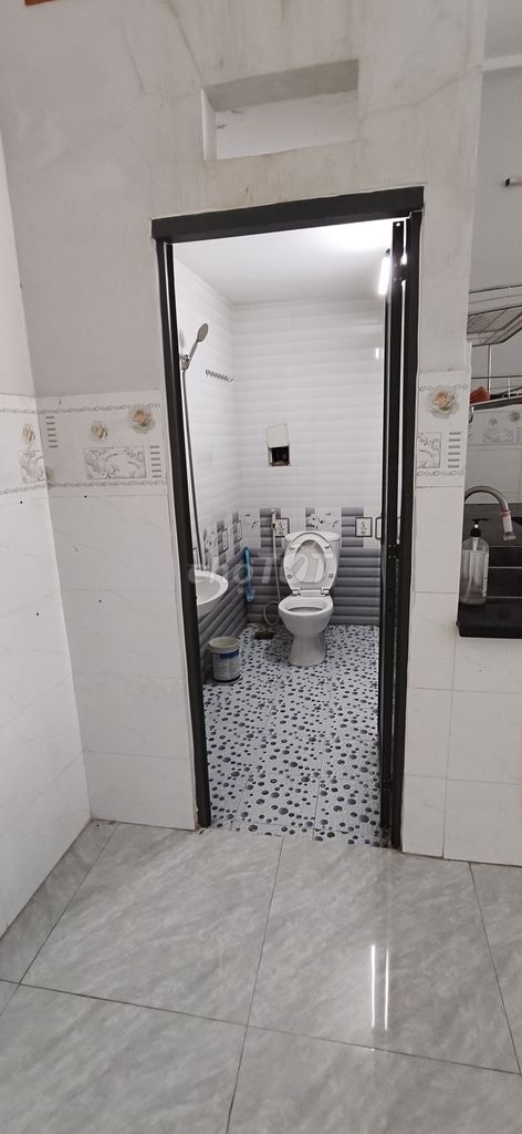 Rent the original-45 teth21 container-3 broad-way, 10 million bedrooms a month.