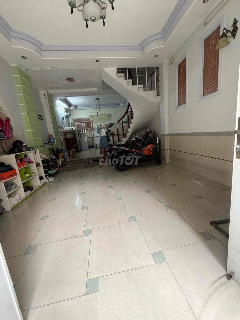 5 bedroom 4 Phú Nhuận 20 million shared toilets