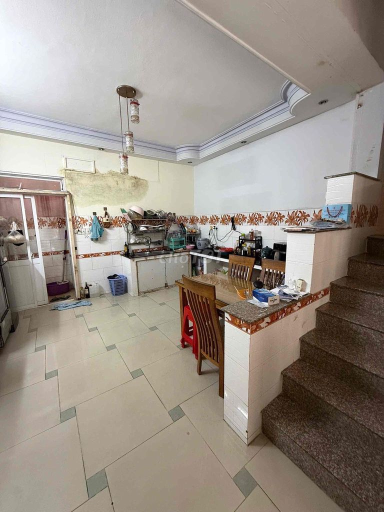 5 bedroom 4 Phú Nhuận 20 million shared toilets