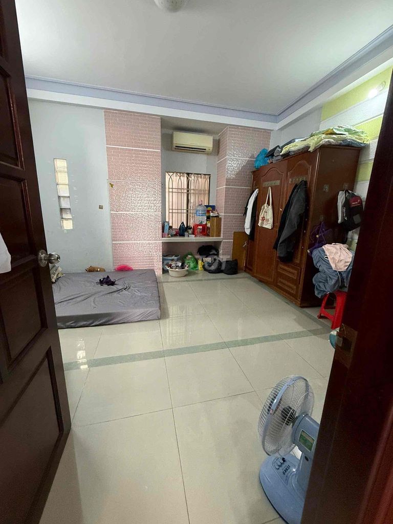 5 bedroom 4 Phú Nhuận 20 million shared toilets