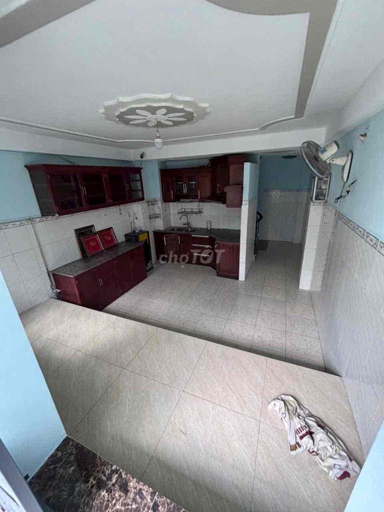 Phan Huy Ích Rent