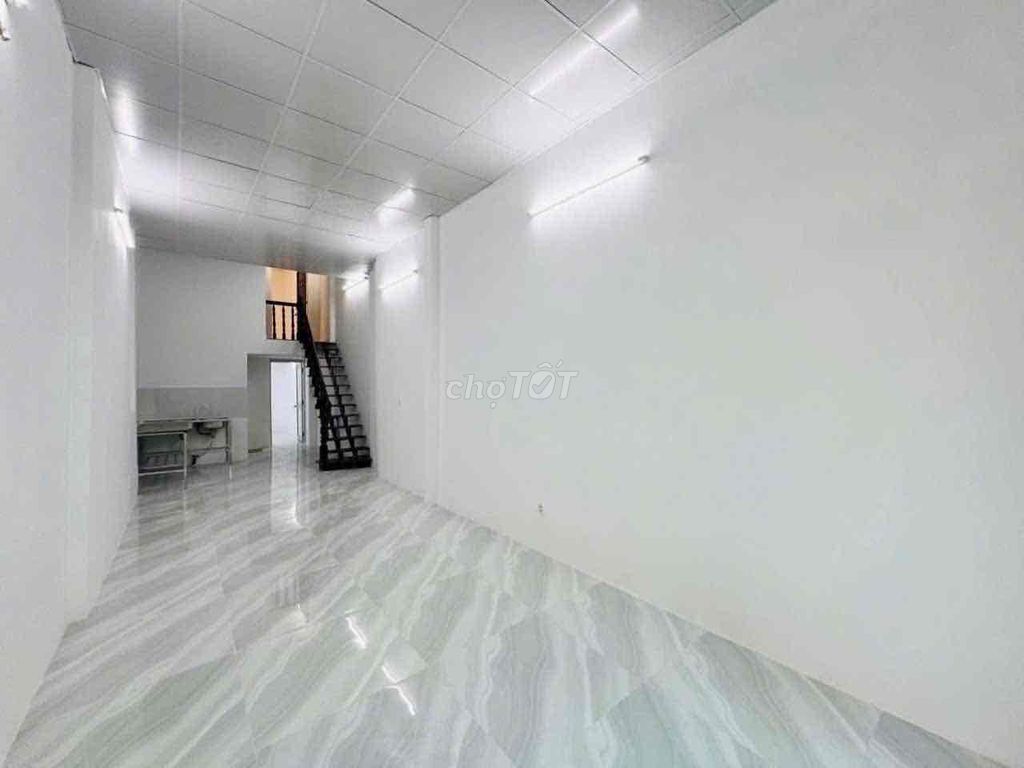 Phú Nhuận 1 st Street District 1st floor Hoàng Diệu.