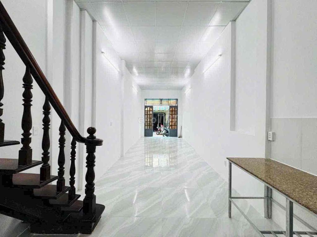 Phú Nhuận 1 st Street District 1st floor Hoàng Diệu.