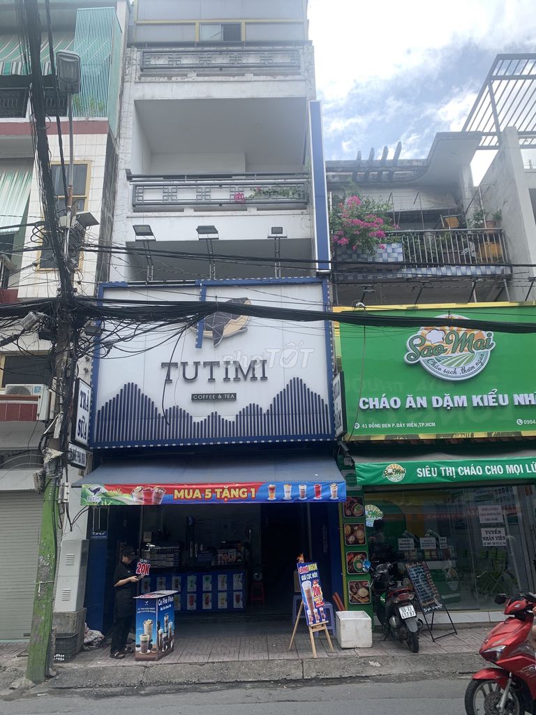 Rent the Đồng Đen Front House