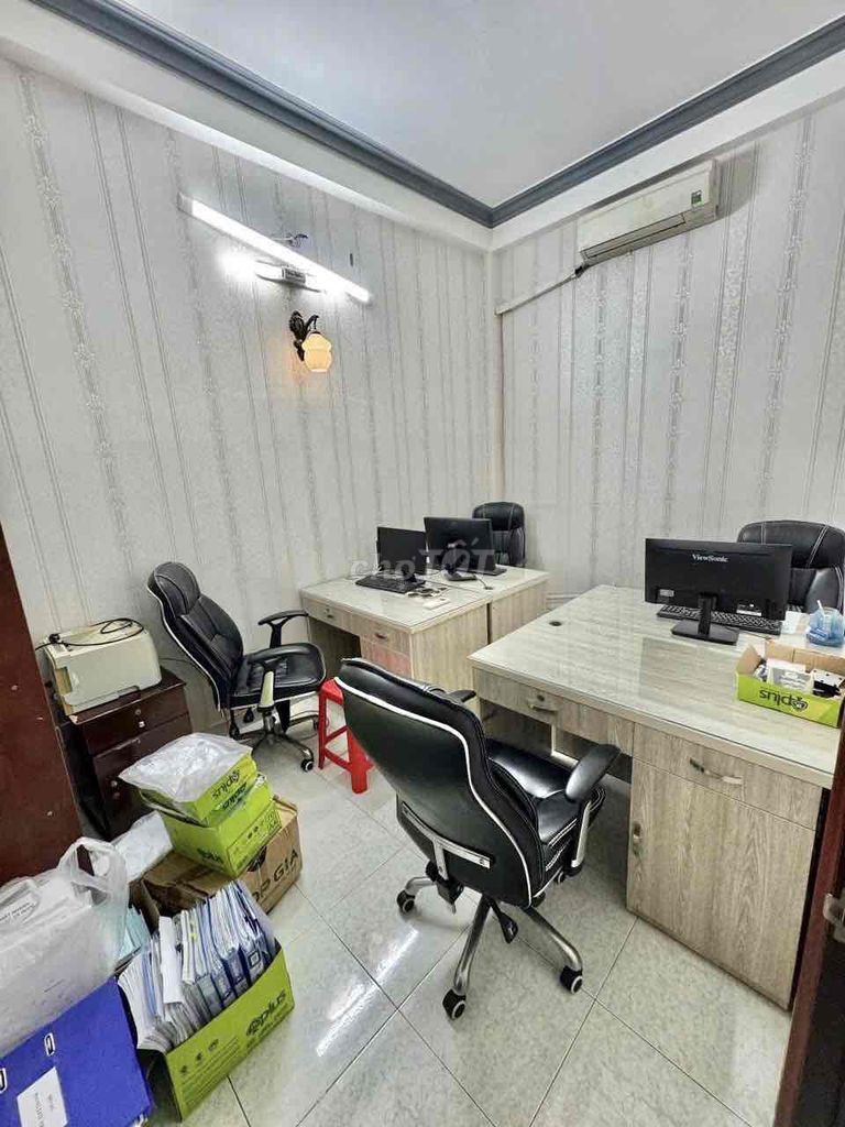 Rent a 1 .10/3 4 4-foot bedroom 4 x16 m P.Tân Kiểng Street front