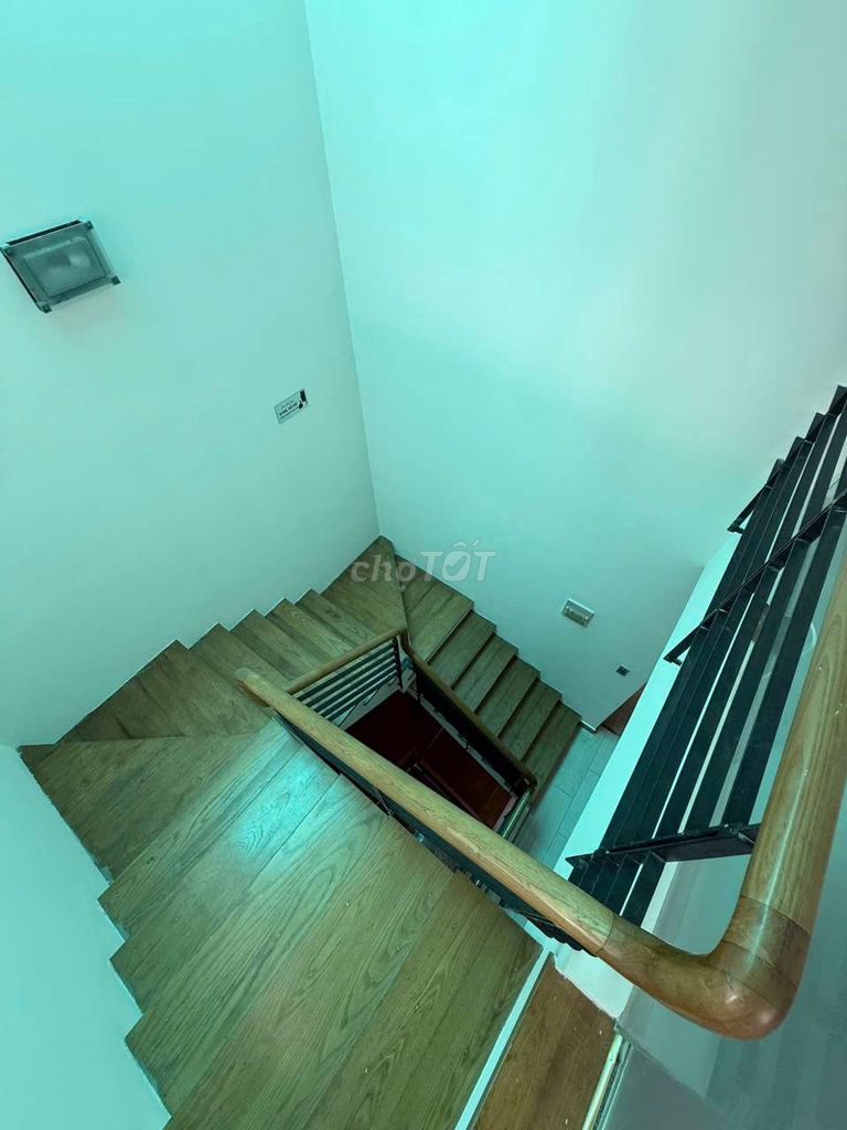 1 5th floor bedroom 7 x 20 meters số 40 Tân Phong Front