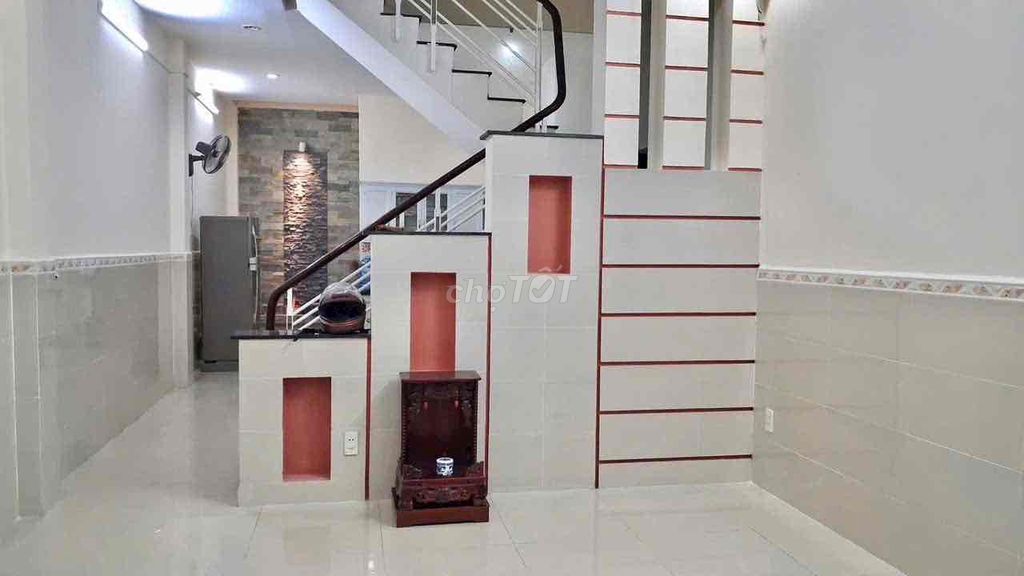 13.5 million a month -- nice house 6 M Hương Lộ 2 -- near Bình Tân District