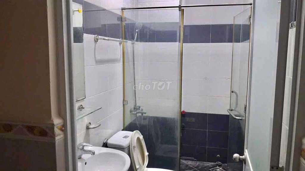 13.5 million a month -- nice house 6 M Hương Lộ 2 -- near Bình Tân District