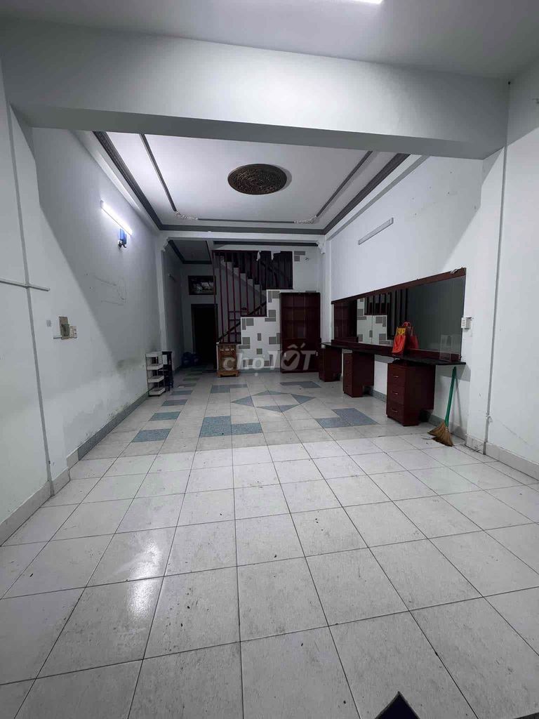 20 million-5 x18 m-3 4th floor bedroom 8 M-mtkd street số 49 near aeon Bình Tân