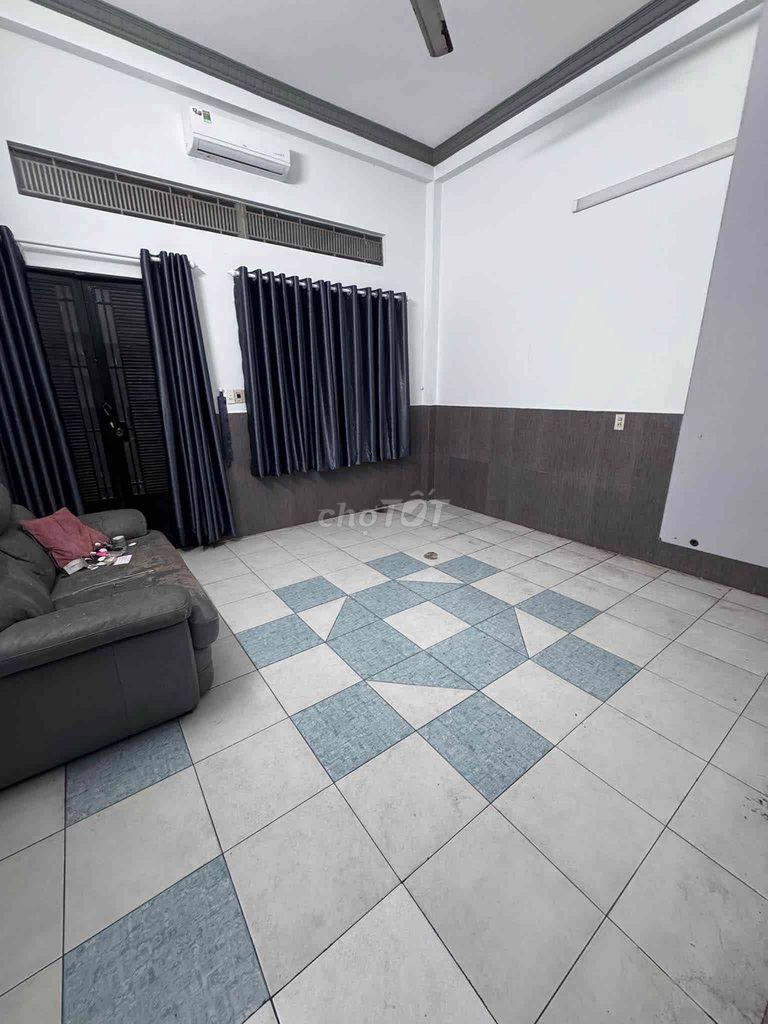 20 million-5 x18 m-3 4th floor bedroom 8 M-mtkd street số 49 near aeon Bình Tân