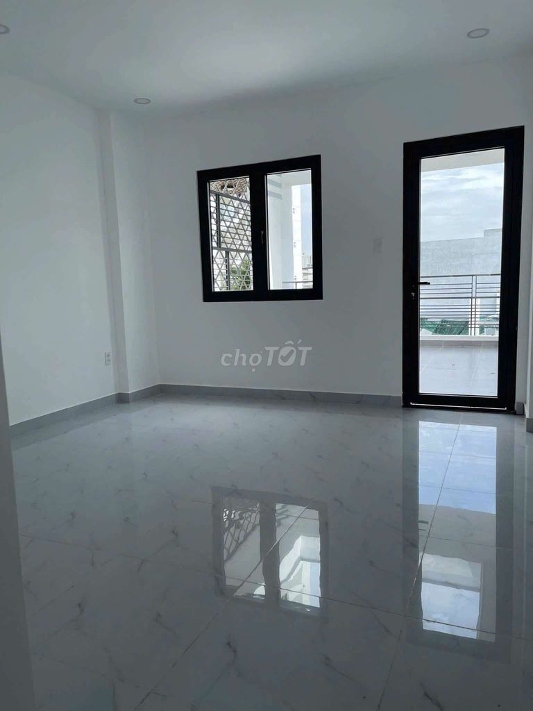 Rent the original house, Phạm Hữu Lầu, District 7, area 4 X18, house 4 mourning